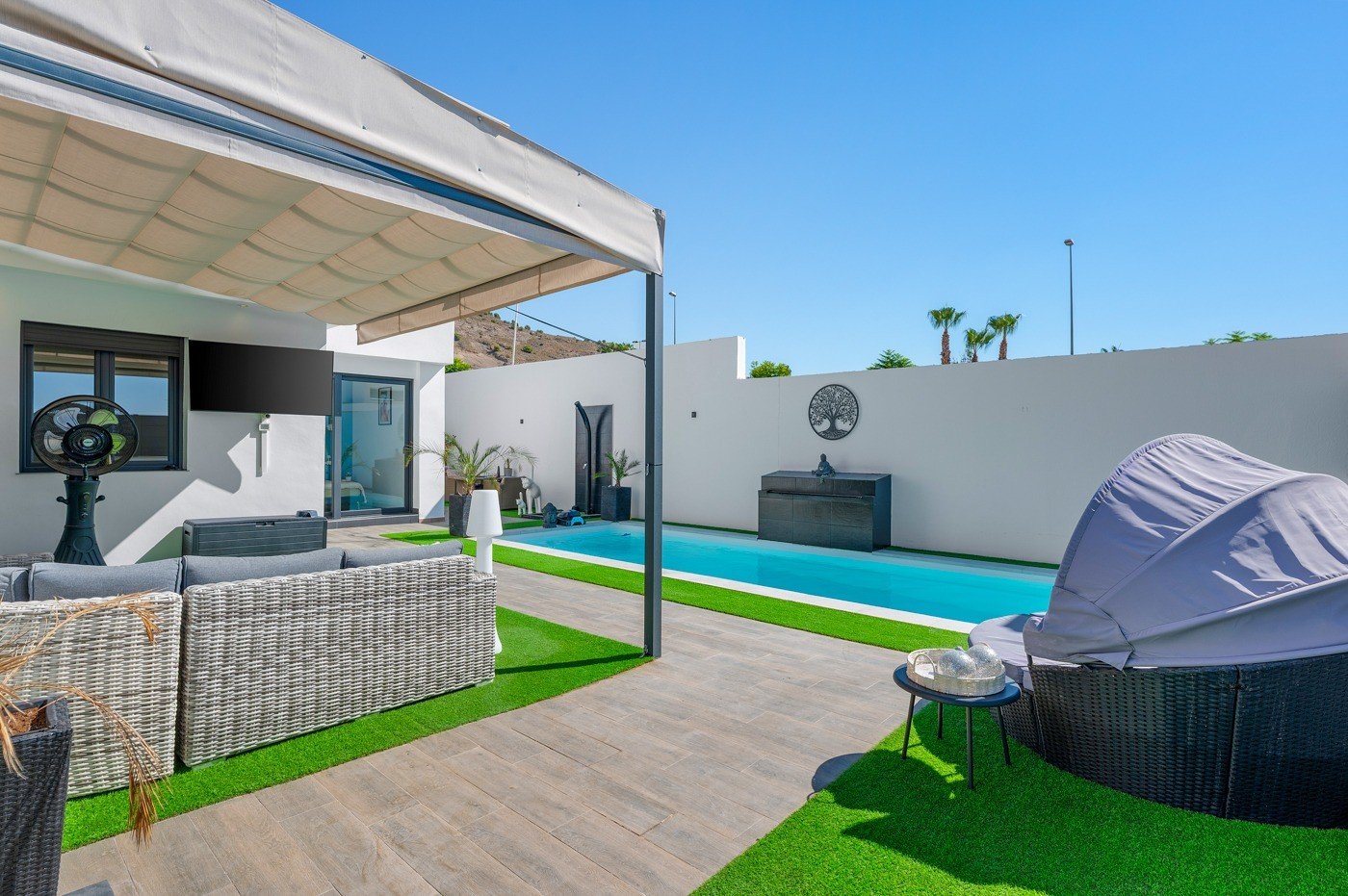 o_1k5sparpbtbr166a1ked4elic43k 4 Bedroom 2 Bathroom Villa in Fortuna - Caza De Casa