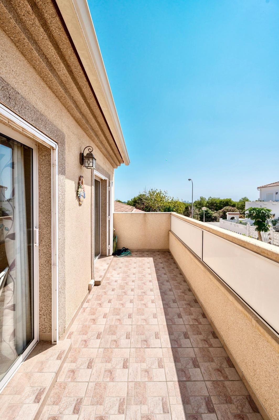 3 Bedroom 2 Bathroom Town House in Torrevieja - Caza De Casa