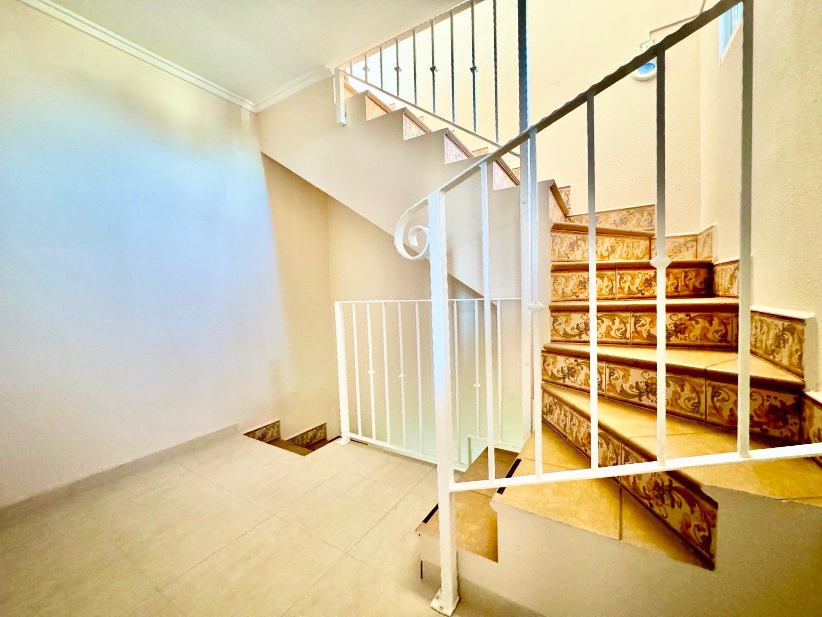 3 Bedroom 2 Bathroom Town House in Torrevieja - Caza De Casa