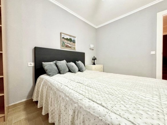 3 Bedroom 2 Bathroom Town House in Torrevieja - Caza De Casa