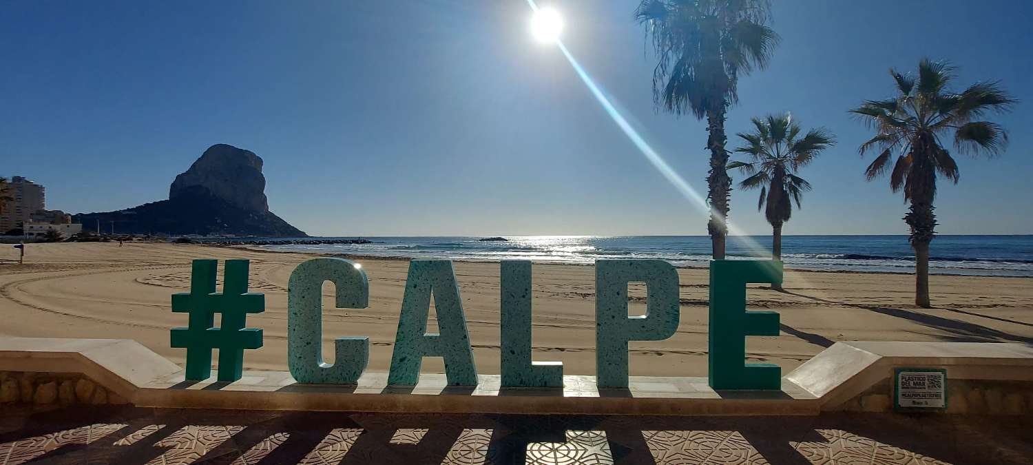 4 Bedroom 3 Bathroom Villa in Calpe - Caza De Casa