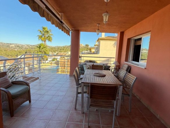 4 Bedroom 3 Bathroom Villa in Calpe - Caza De Casa