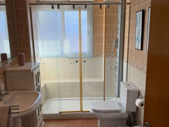 4 Bedroom 3 Bathroom Villa in Calpe - Caza De Casa