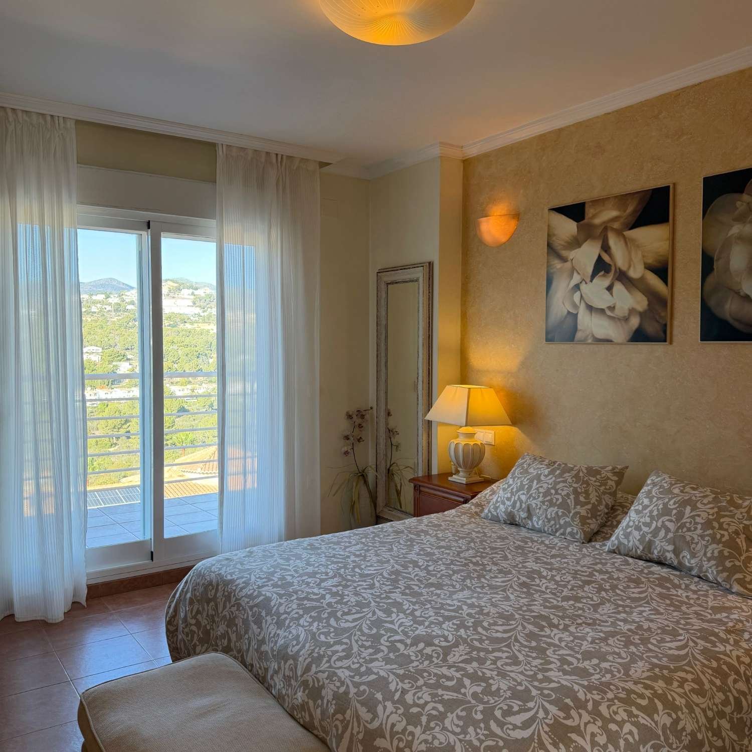 4 Bedroom 3 Bathroom Villa in Calpe - Caza De Casa