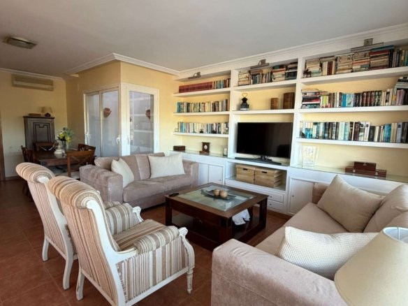 4 Bedroom 3 Bathroom Villa in Calpe - Caza De Casa