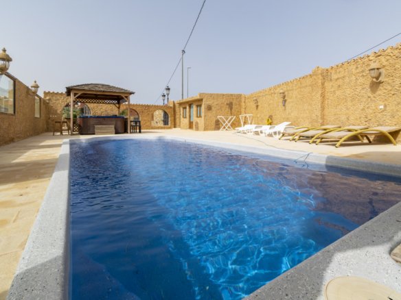 4 Bed 4 Bath Villa in El Beal - Caza De Casa