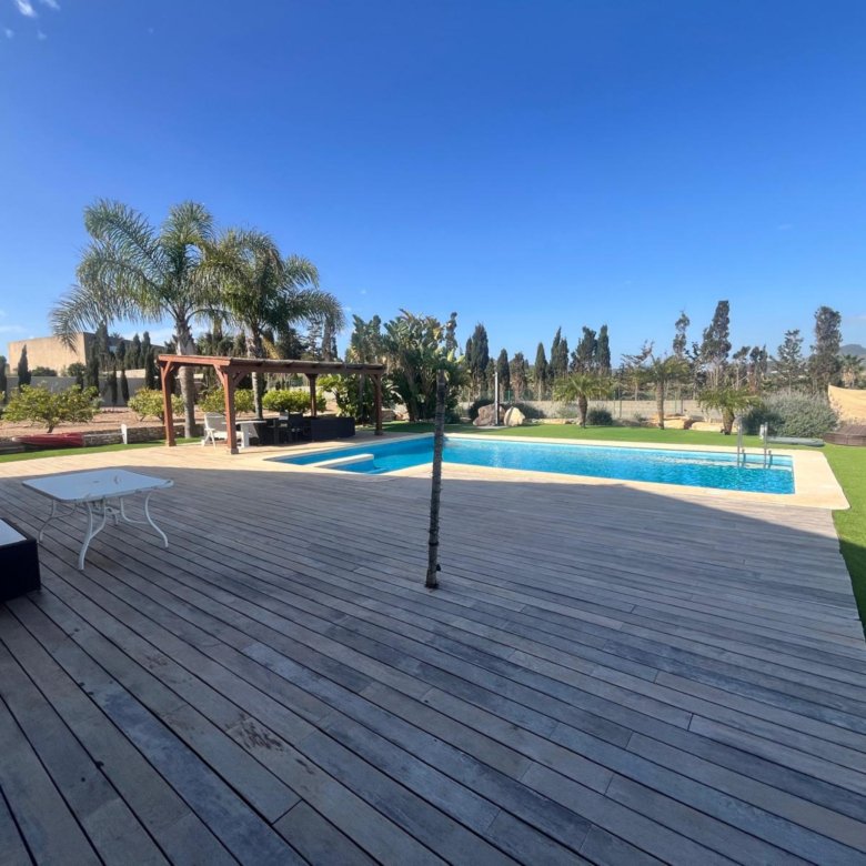 4 Bedroom 3 Bathroom Villa in Los Belones - Caza De Casa