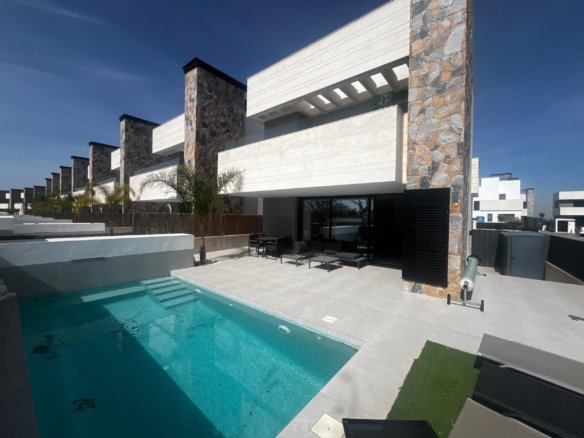 4 Bedroom 4 Bathroom Villa in Torre Pacheco - Caza De Casa