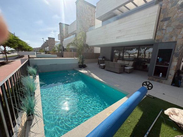 4 Bed 4 Bath Villa in Torre Pacheco - Caza De Casa