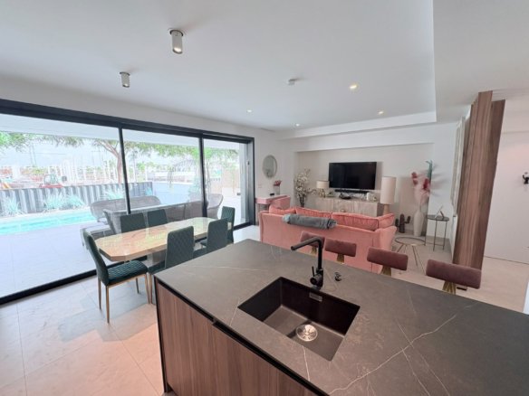 4 Bed 4 Bath Villa in Torre Pacheco - Caza De Casa