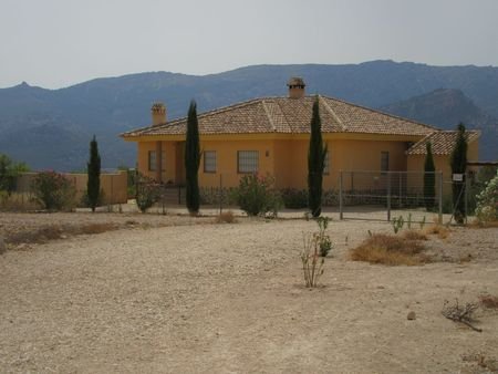 55,000 m² Land in Murcia - Caza De Casa