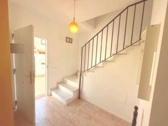 3 Bed 2 Bath Town House Penthouse in Fuente de Piedra - Caza De Casa