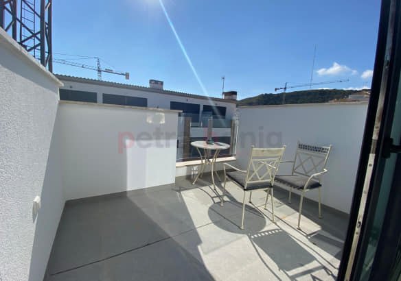 3 Bed 2 Bath Town House Penthouse in Guardamar del Segura - Caza De Casa