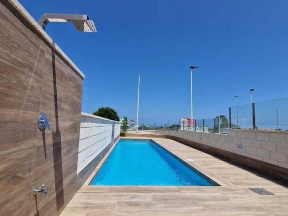 3 Bed 2 Bath Town House Penthouse in Guardamar del Segura - Caza De Casa