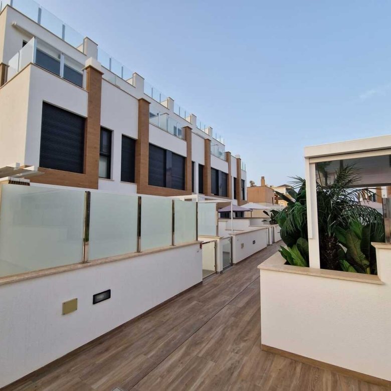 3 Bedroom 2 Bathroom Town House Penthouse in Guardamar del Segura - Caza De Casa