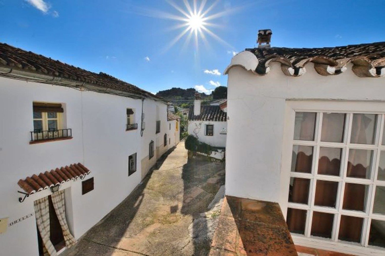 2 Bedroom 1 Bathroom Town House in Montejaque - Caza De Casa