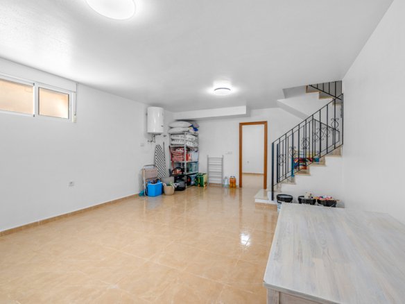 3 Bedroom 2 Bathroom Town House in San Miguel de Salinas - Caza De Casa