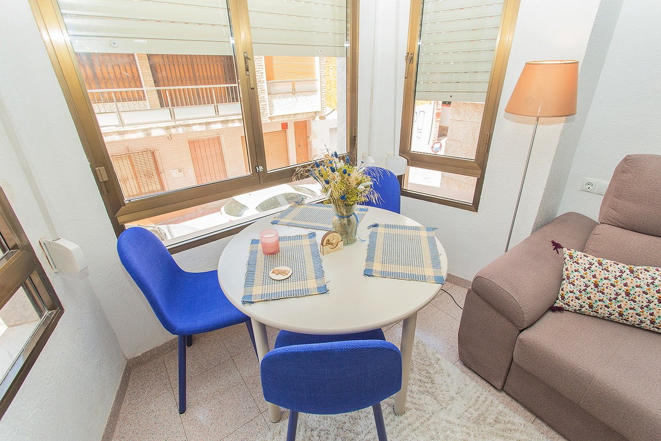 5 Bedroom 2 Bathroom Town House in Torrevieja - Caza De Casa