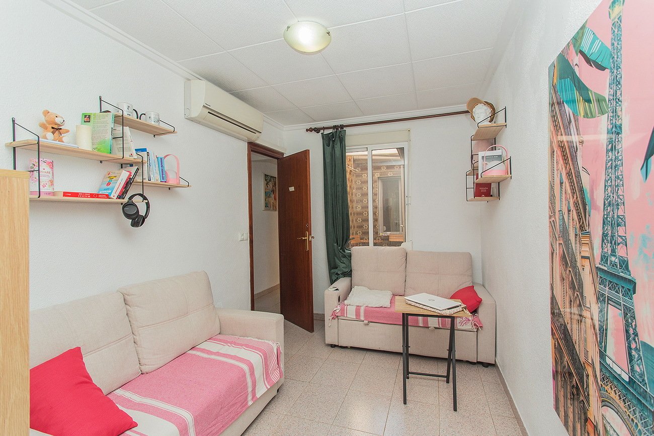5 Bedroom 2 Bathroom Town House in Torrevieja - Caza De Casa