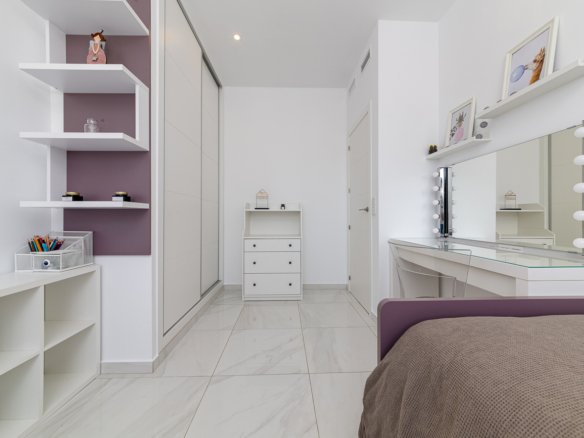 3 Bed 3 Bath Town House in Villamartin - Caza De Casa