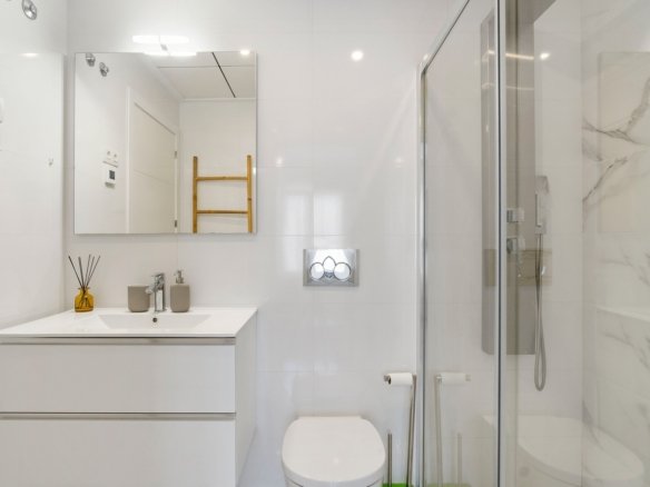 3 Bed 3 Bath Town House in Villamartin - Caza De Casa