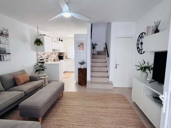 town house villamartin spsdx240 4