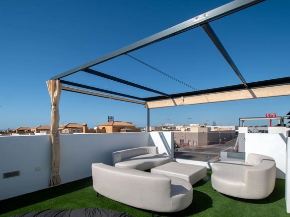 3 Bed 2 Bath Town House in Ciudad Quesada - Caza De Casa