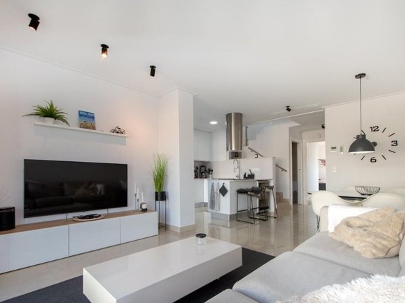 3 Bed 2 Bath Town House in Ciudad Quesada - Caza De Casa