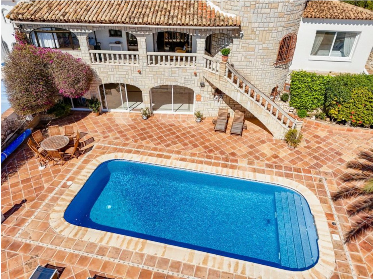 5 Bedroom 6 Bathroom Villa in Altea - Caza De Casa