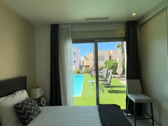 3 Bedroom 2 Bathroom Villa in Benijofar - Caza De Casa