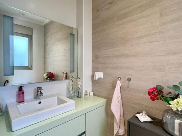 3 Bedroom 2 Bathroom Villa in Benijofar - Caza De Casa