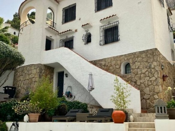 4 Bedroom 4 Bathroom Villa in Calpe - Caza De Casa