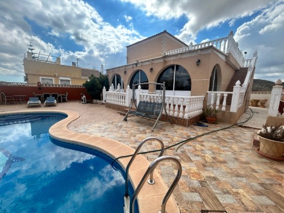 4 Bedroom 2 Bathroom Villa in Camposol - Caza De Casa