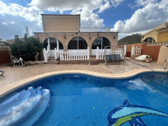 4 Bedroom 2 Bathroom Villa in Camposol - Caza De Casa