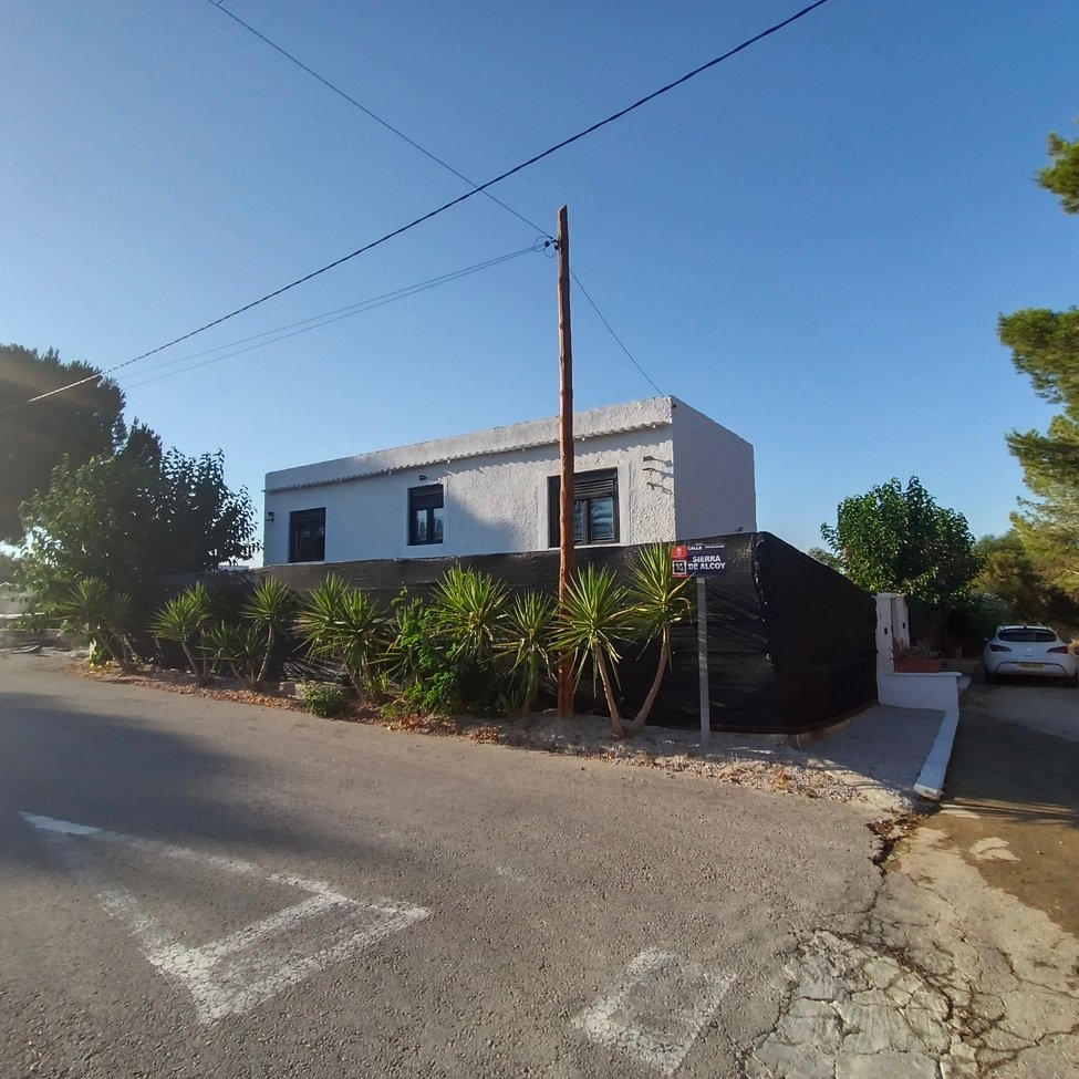 3 Bedroom 2 Bathroom Villa in Canadas De San Pedro - Caza De Casa