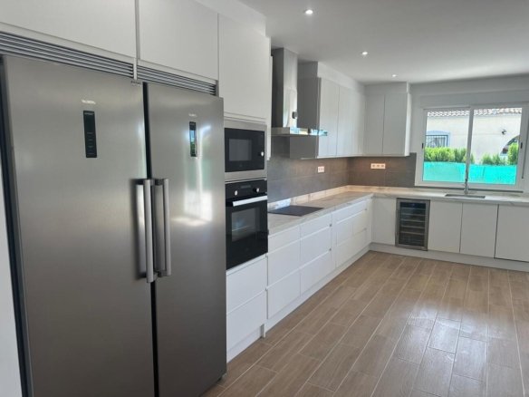 3 Bedroom 2 Bathroom Villa in Catral - Caza De Casa