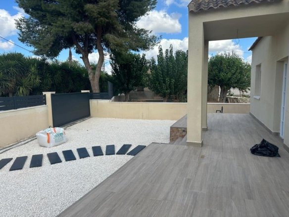 3 Bedroom 2 Bathroom Villa in Catral - Caza De Casa