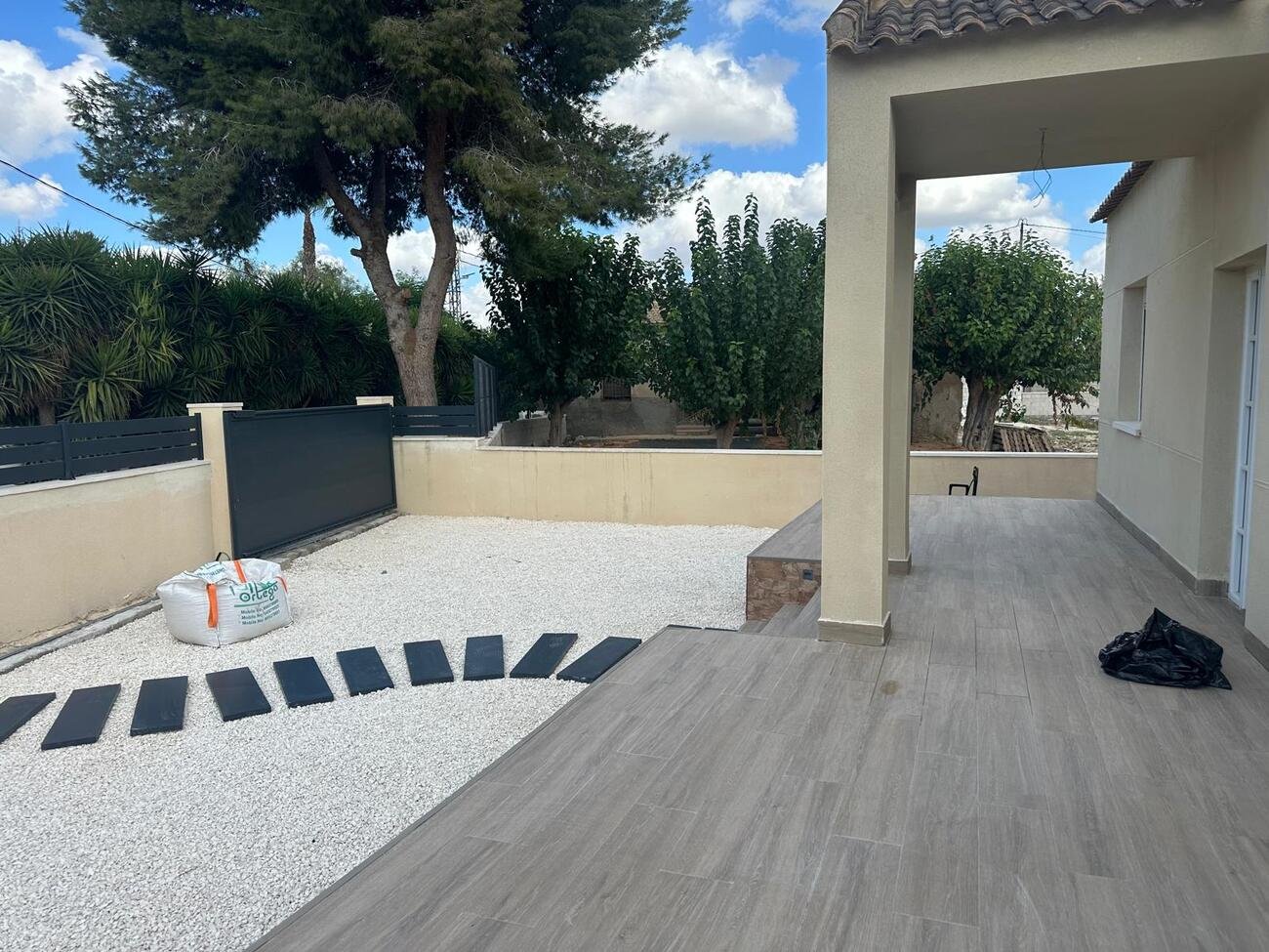 3 Bedroom 2 Bathroom Villa in Catral - Caza De Casa