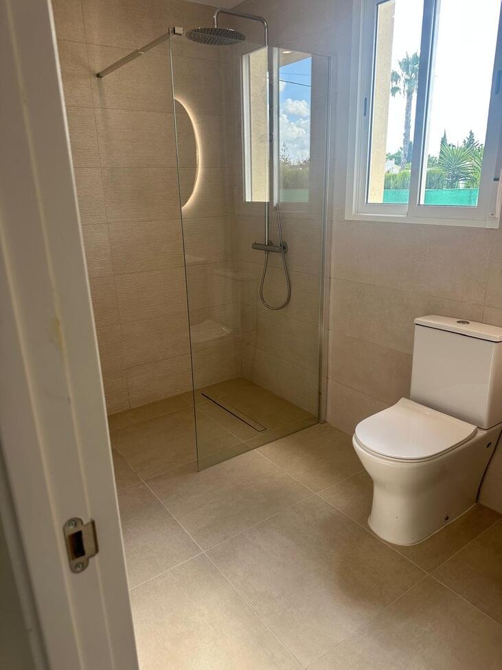 3 Bedroom 2 Bathroom Villa in Catral - Caza De Casa