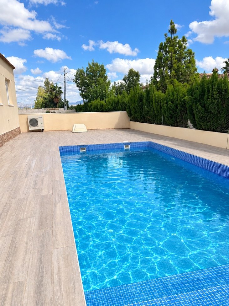 3 Bedroom 2 Bathroom Villa in Catral - Caza De Casa