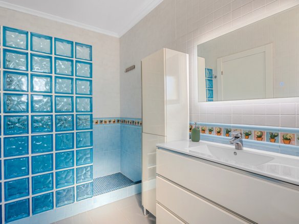 3 Bed 3 Bath Villa in Ciudad De Las Comunicaciones - Caza De Casa