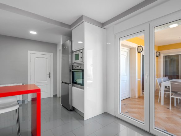 3 Bed 3 Bath Villa in Ciudad De Las Comunicaciones - Caza De Casa