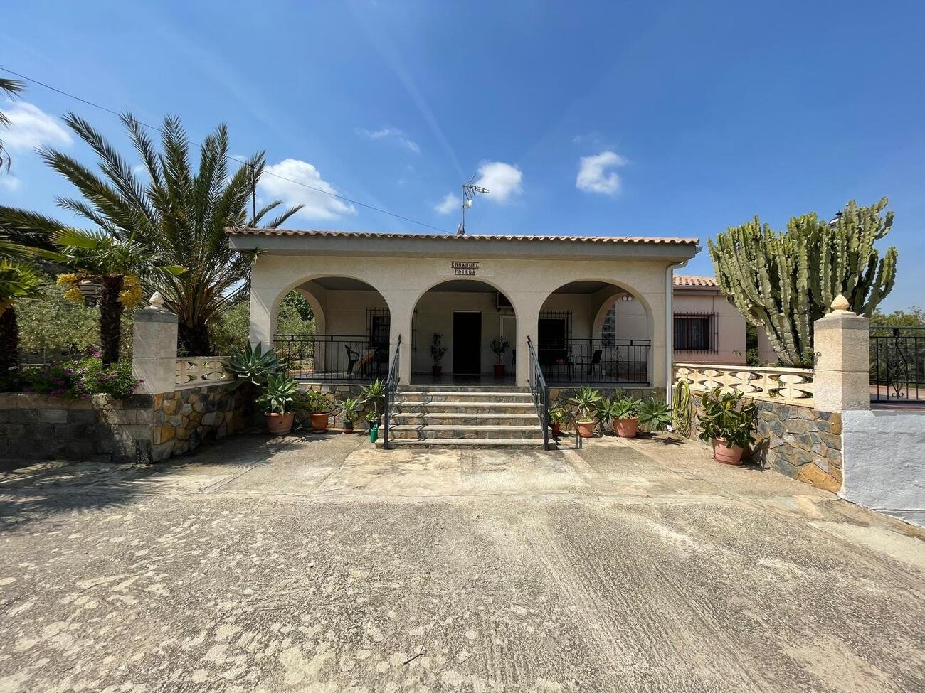 5 Bedroom 2 Bathroom Villa in El Rebolledo - Caza De Casa