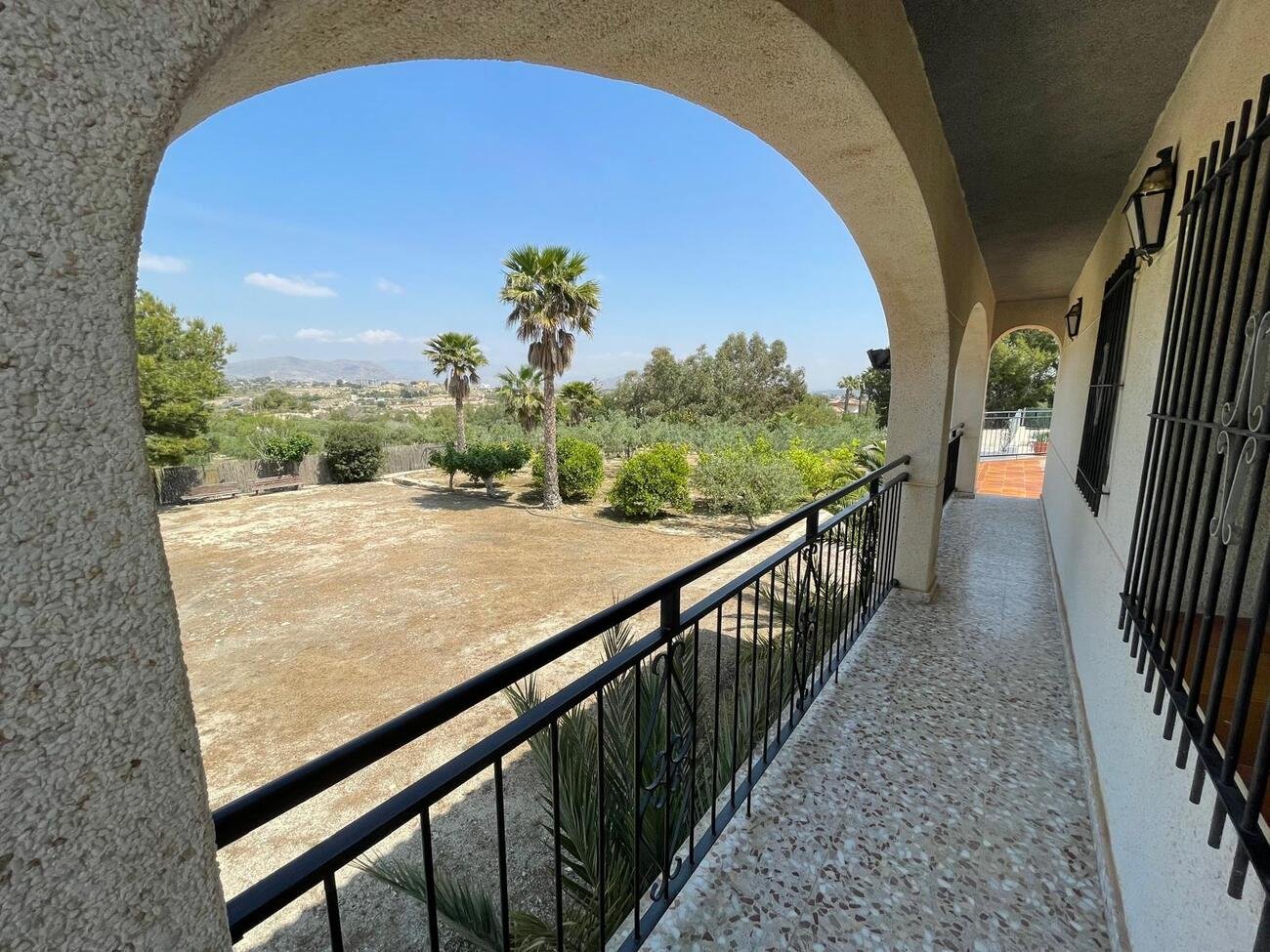 5 Bedroom 2 Bathroom Villa in El Rebolledo - Caza De Casa