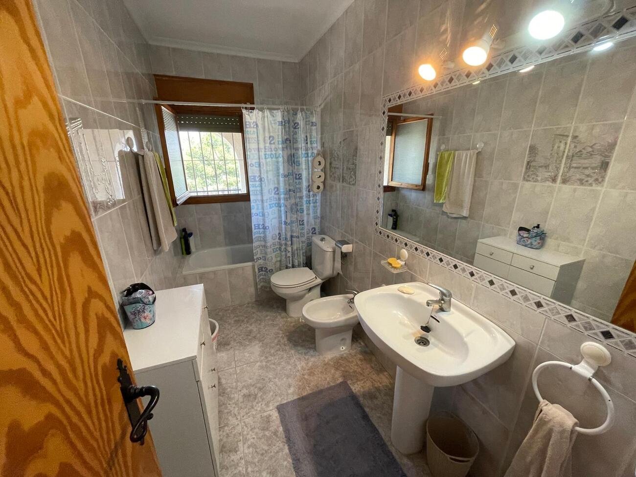 5 Bedroom 2 Bathroom Villa in El Rebolledo - Caza De Casa