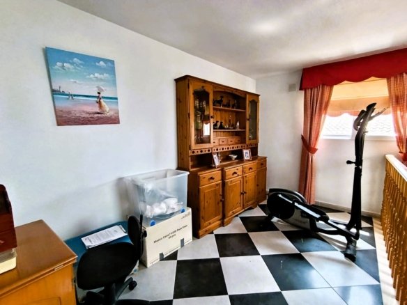 4 Bed 3 Bath Villa in Las Ramblas Golf - Caza De Casa