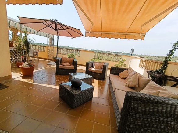 4 Bed 3 Bath Villa in Las Ramblas Golf - Caza De Casa