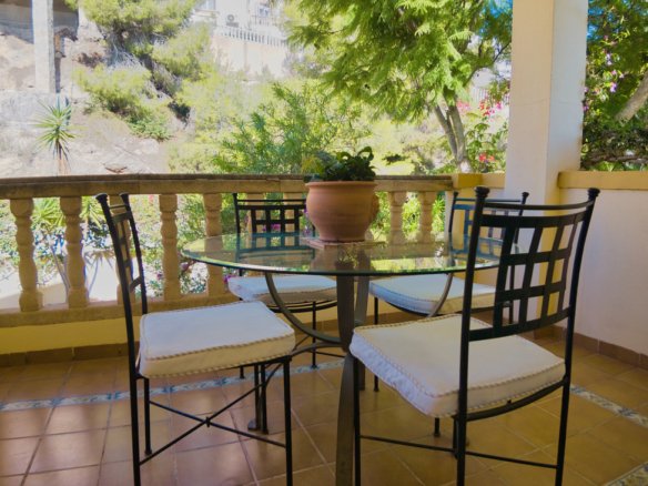 3 Bedroom 2 Bathroom Villa in Las Ramblas Golf - Caza De Casa