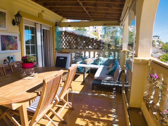 3 Bedroom 2 Bathroom Villa in Las Ramblas Golf - Caza De Casa