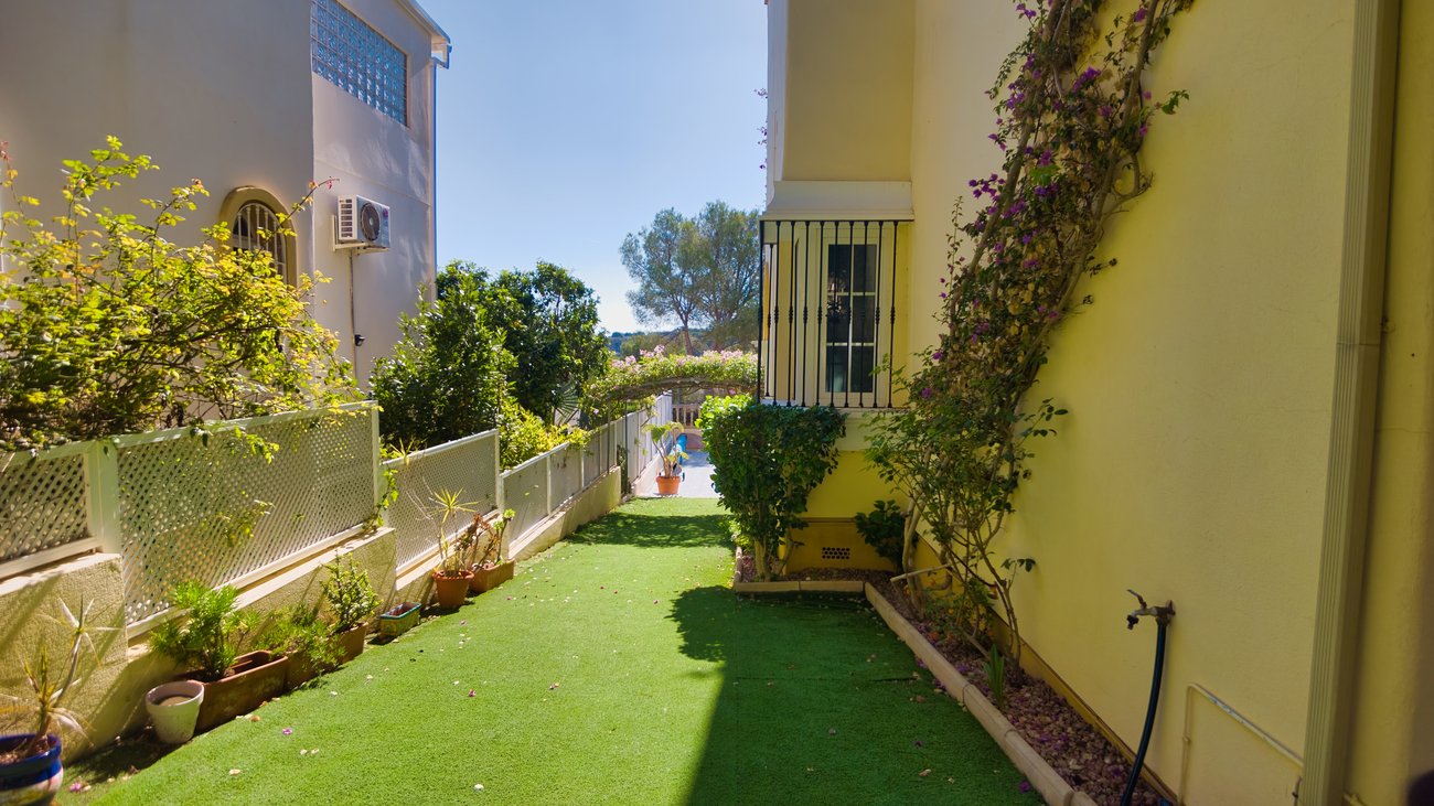 3 Bedroom 2 Bathroom Villa in Las Ramblas Golf - Caza De Casa